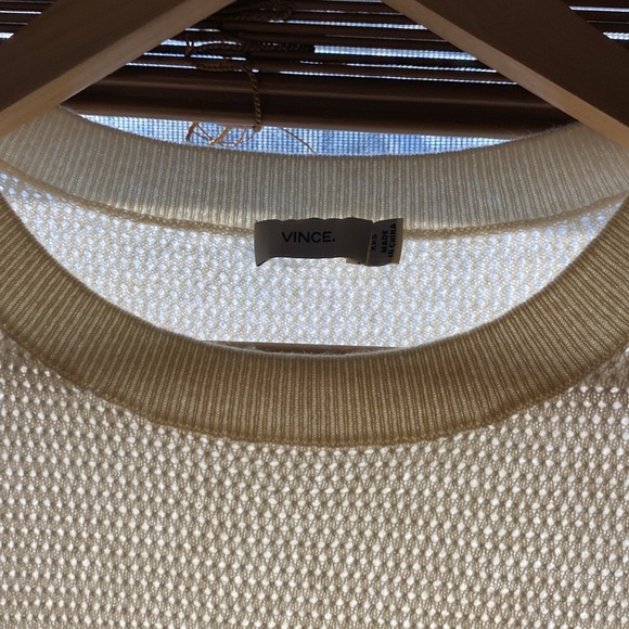 Vince Cap Sleeve cashmere & Silk Trimmed Sweater
XXS F3840 - Picture 4 of 9